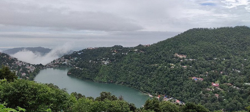  />
					</a>
					<a class=