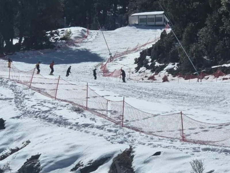  />
					</a>
					<a class=