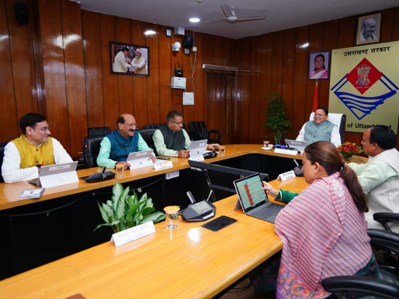  />
					</a>
					<a class=