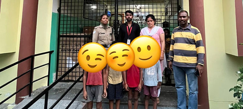  />
					</a>
					<a class=