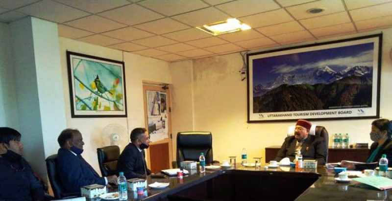  />
					</a>
					<a class=