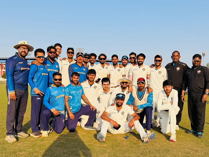  />
					</a>
					<a class=